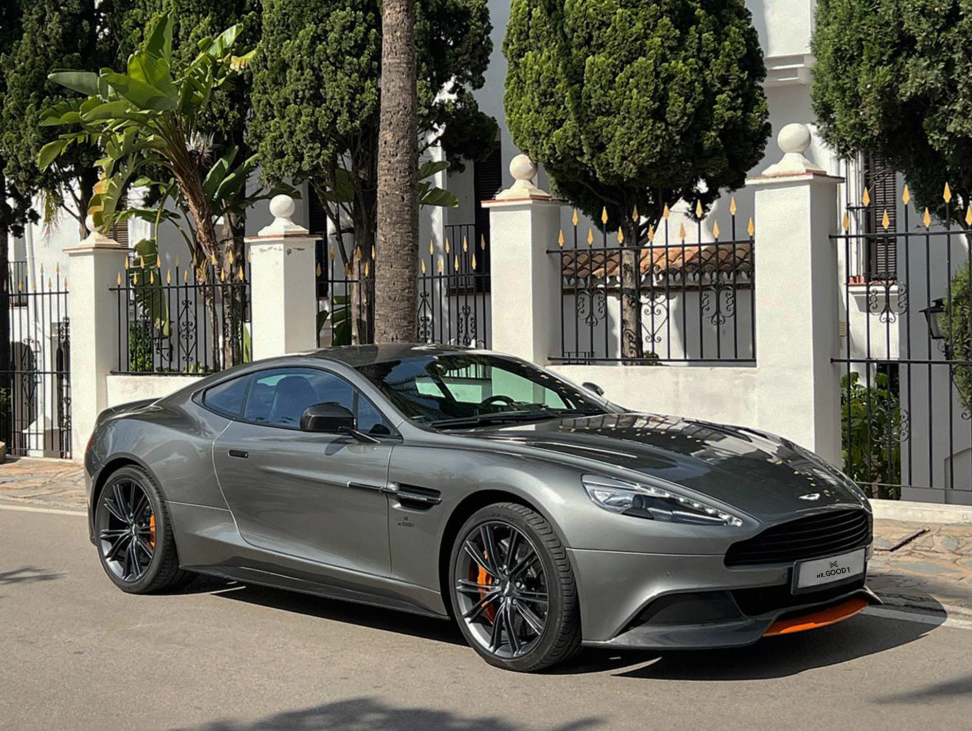 Aston Martin Vanquish