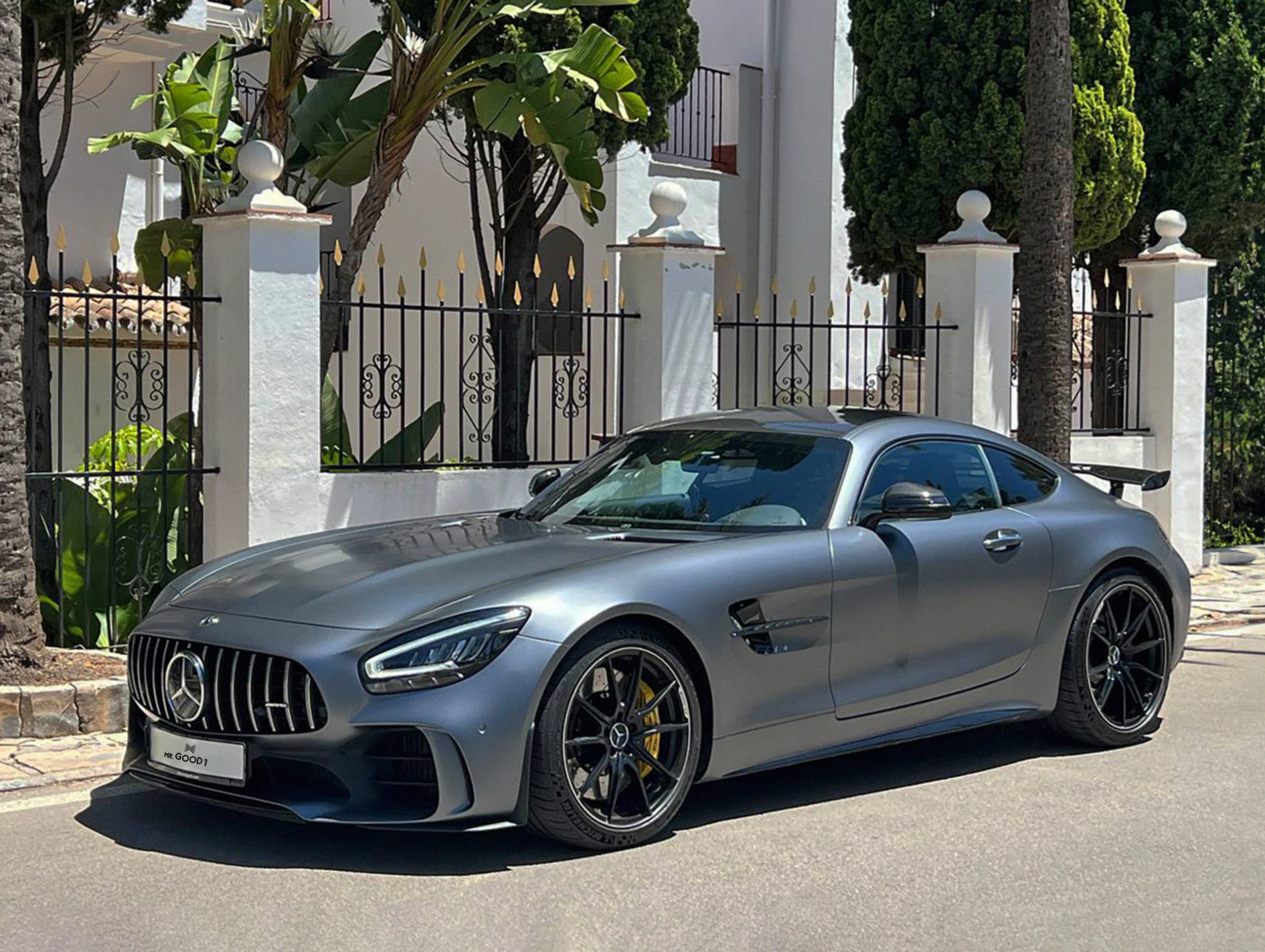 Mercedes-Benz AMG GTR